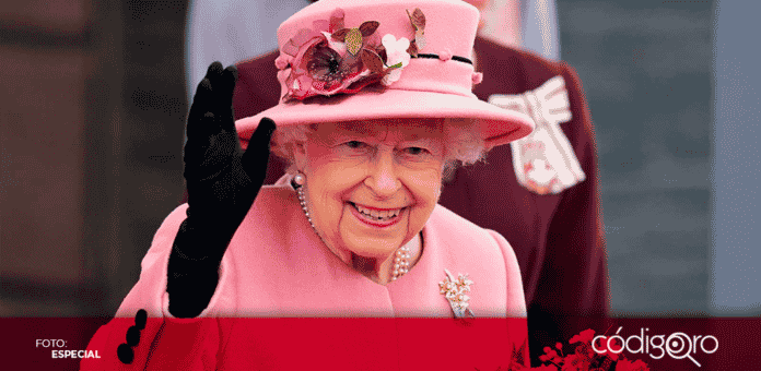 La reina Isabel II retiró todos los títulos militares al príncipe Andrés, que será juzgado en Estados Unidos por su presunta implicación en un escándalo de abuso sexual a una menor