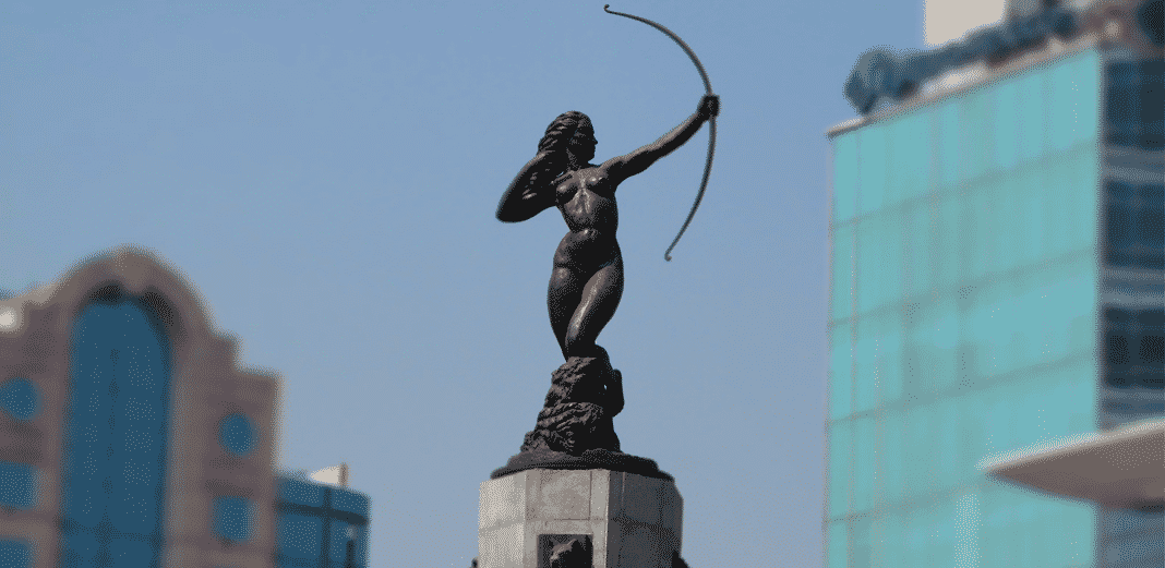 En 1942, Helvia Martínez Verdayes posó para la elaboración de la Diana Cazadora. Foto: Especial