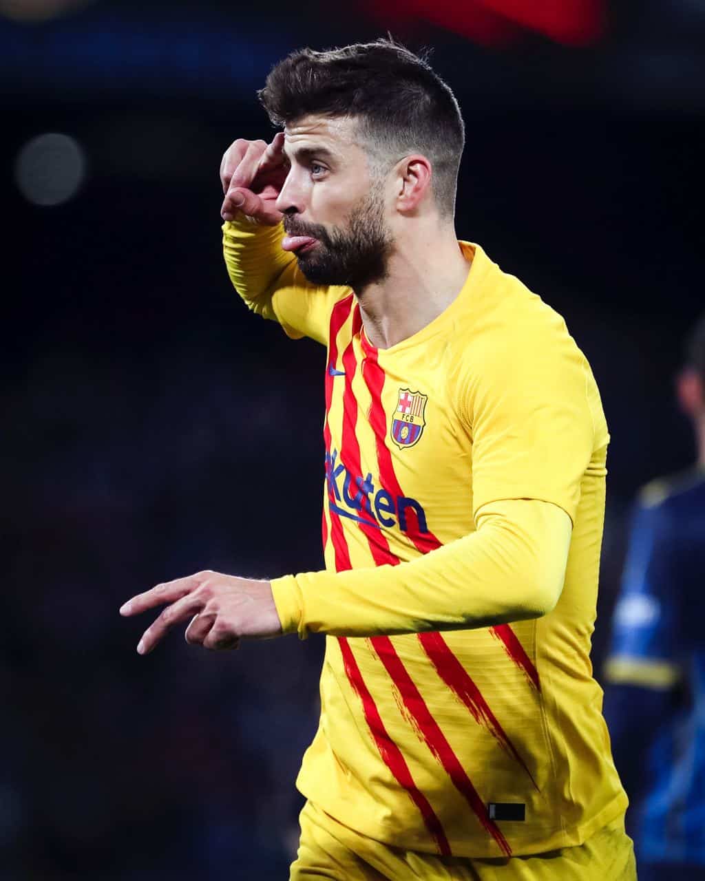 Piqué celebra el 1-3 con su tradicional dedicatoria a Shakira