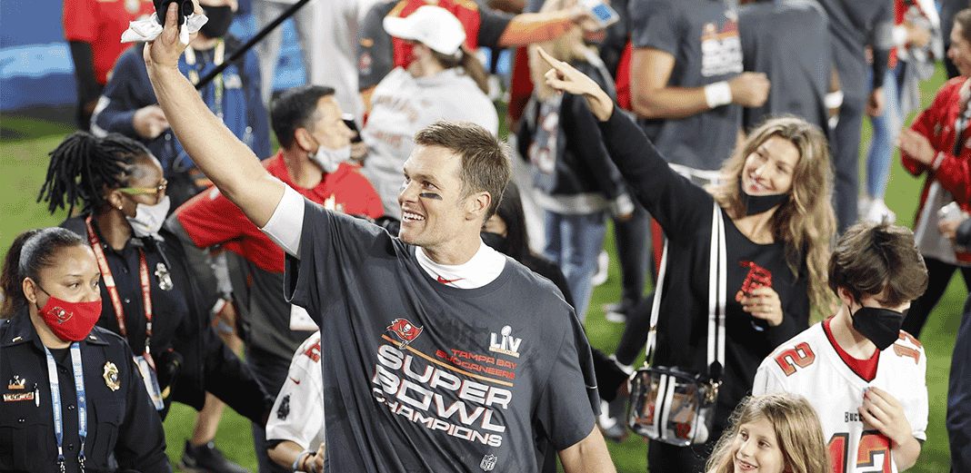 Con los Buccaneers de Tampa Bay, Tom Brady ganó su séptimo Trofeo Vince Lombardi. Foto: Agencia EFE