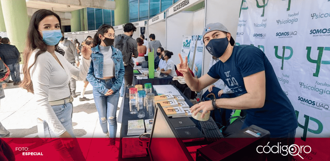 Tres mil jóvenes asistieron a la 1er Feria de Orientación Vocacional
