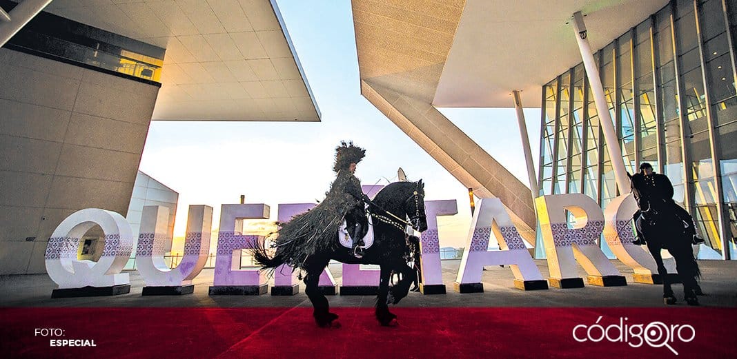 Presentan distintivo de promoción turística de Querétaro