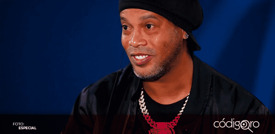 Ronaldinho defiende a Neymar: "Es uno de los mejores jugadores del mundo"