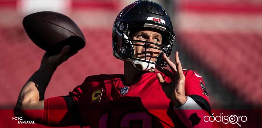 Tom Brady sale del retiro para seguir jugando en Tampa Bay