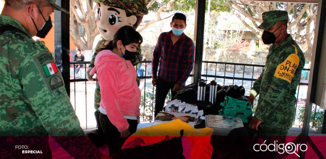 Ejército Mexicano entrega juguetes por el Día del Niño