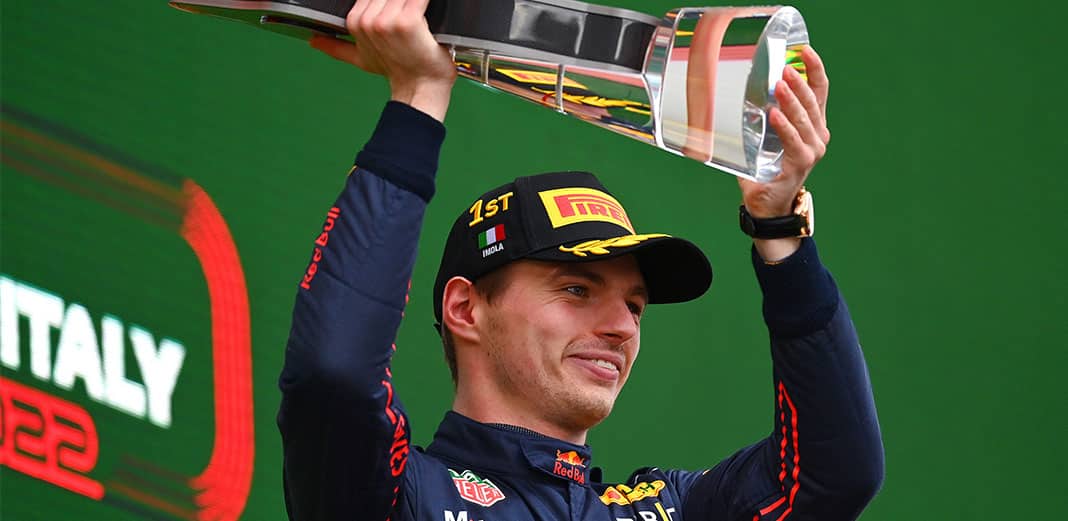 Max Verstappen logró el triunfo para Red Bull en el Gran Premio de Emilia Romaña. Foto; Especial