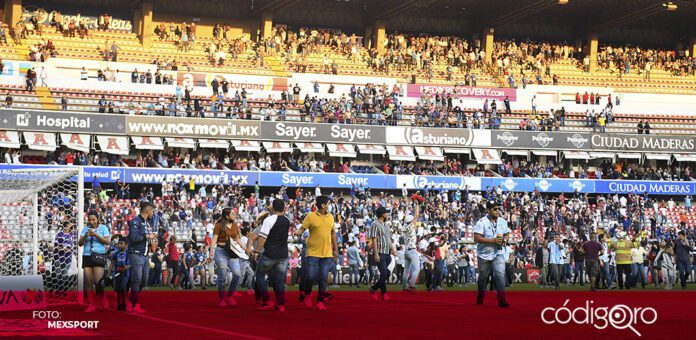 La DDHQ emitió recomendaciones a la Coordinación Estatal de Protección Civil de Querétaro por los disturbios en el Estadio Corregidora. Foto: Mexsport