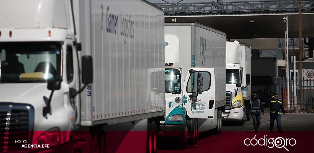 Texas suspende inspección de camiones en frontera con México