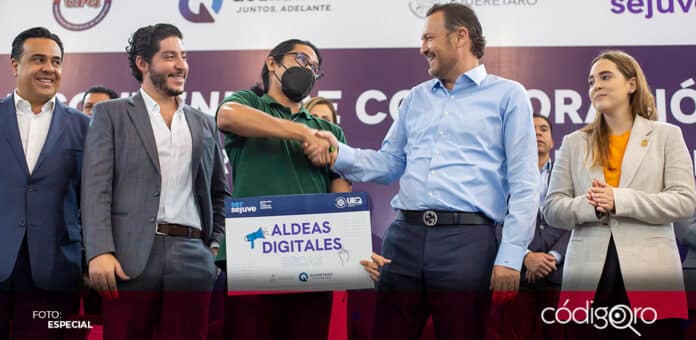 El gobernador Mauricio Kuri atestiguó la firma de un convenio entre Sejuve y Grupo Alibaba. Foto: Especial
