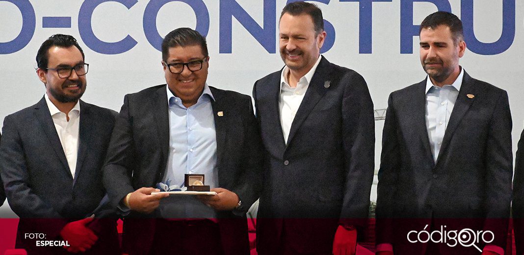 Gobernador destaca labor de profesionales de la construcción