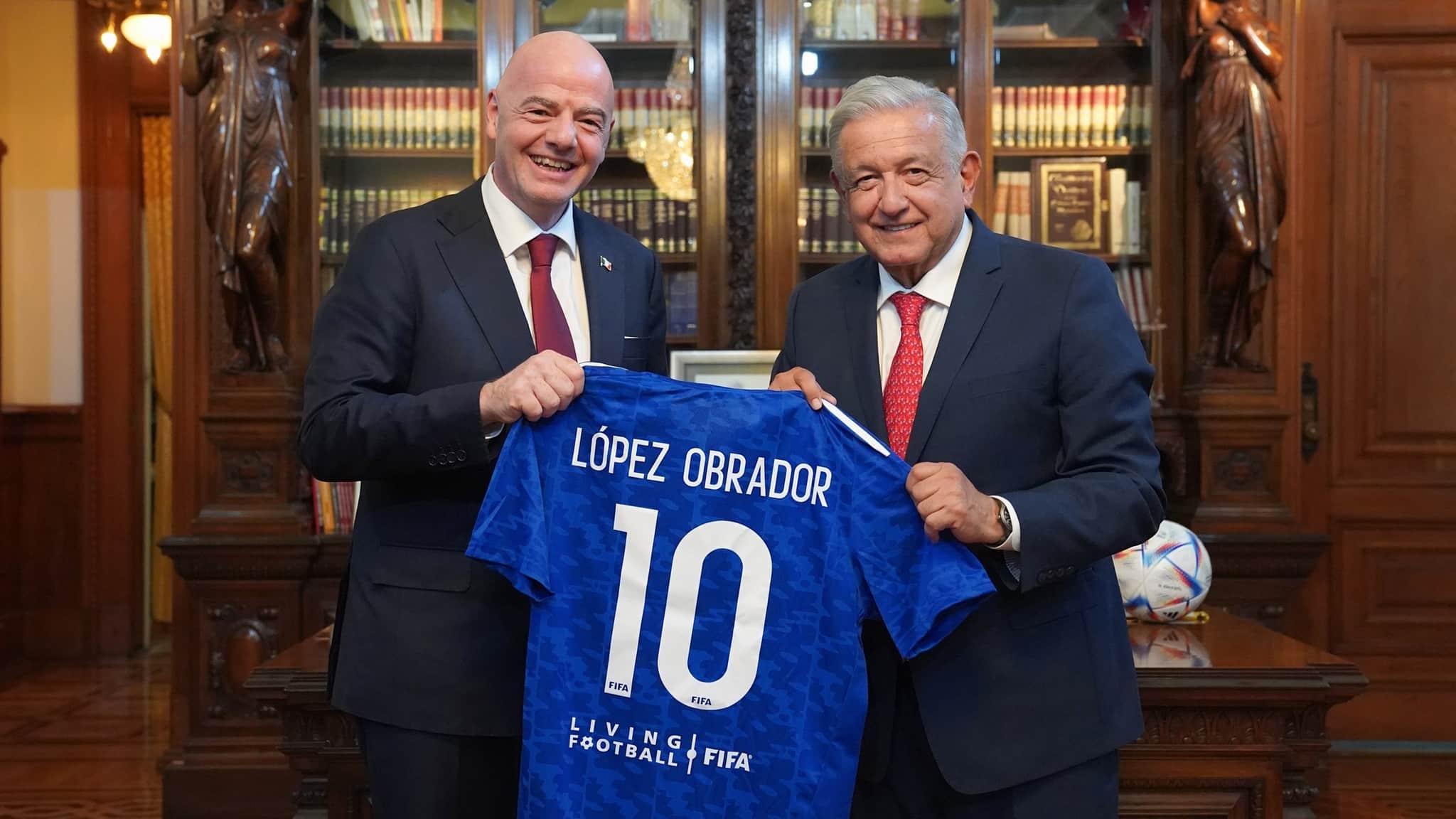 Infantino también tuvo una reunión con el presidente de México, Andrés Manuel López Obrador