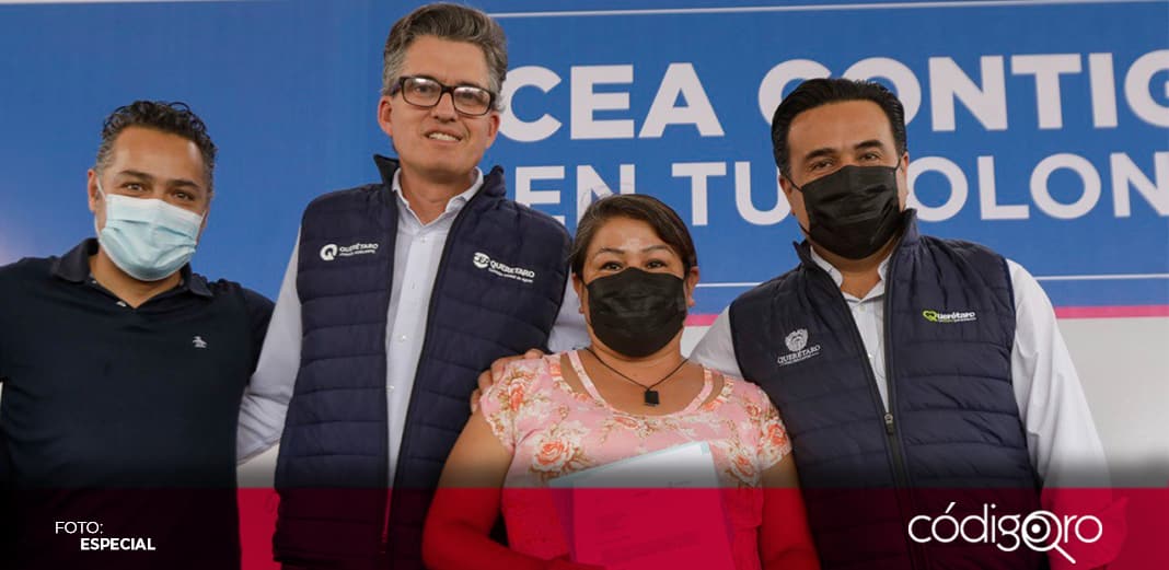 Nava entrega 80 contratos de agua en Puertas de San Miguel
