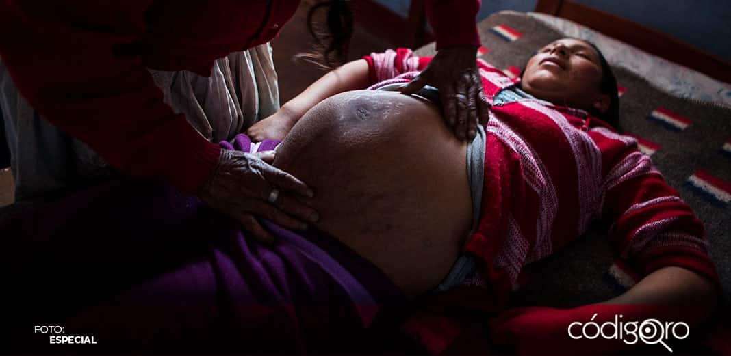 Parteras tradicionales, agentes comunitarios de salud
