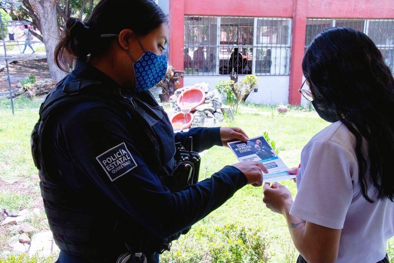 La Policía Queretana busca un acercamiento con jóvenes de 63 grupos en 10 planteles y socializar el Modelo del Servicio Profesional de Carrera Policial