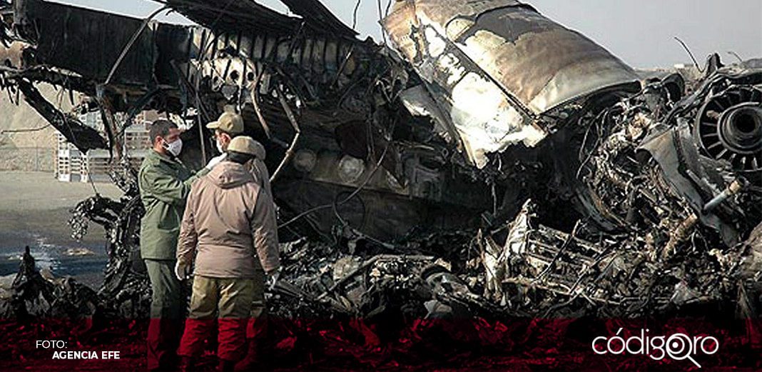 En California, accidente de un avión militar deja 4 muertos