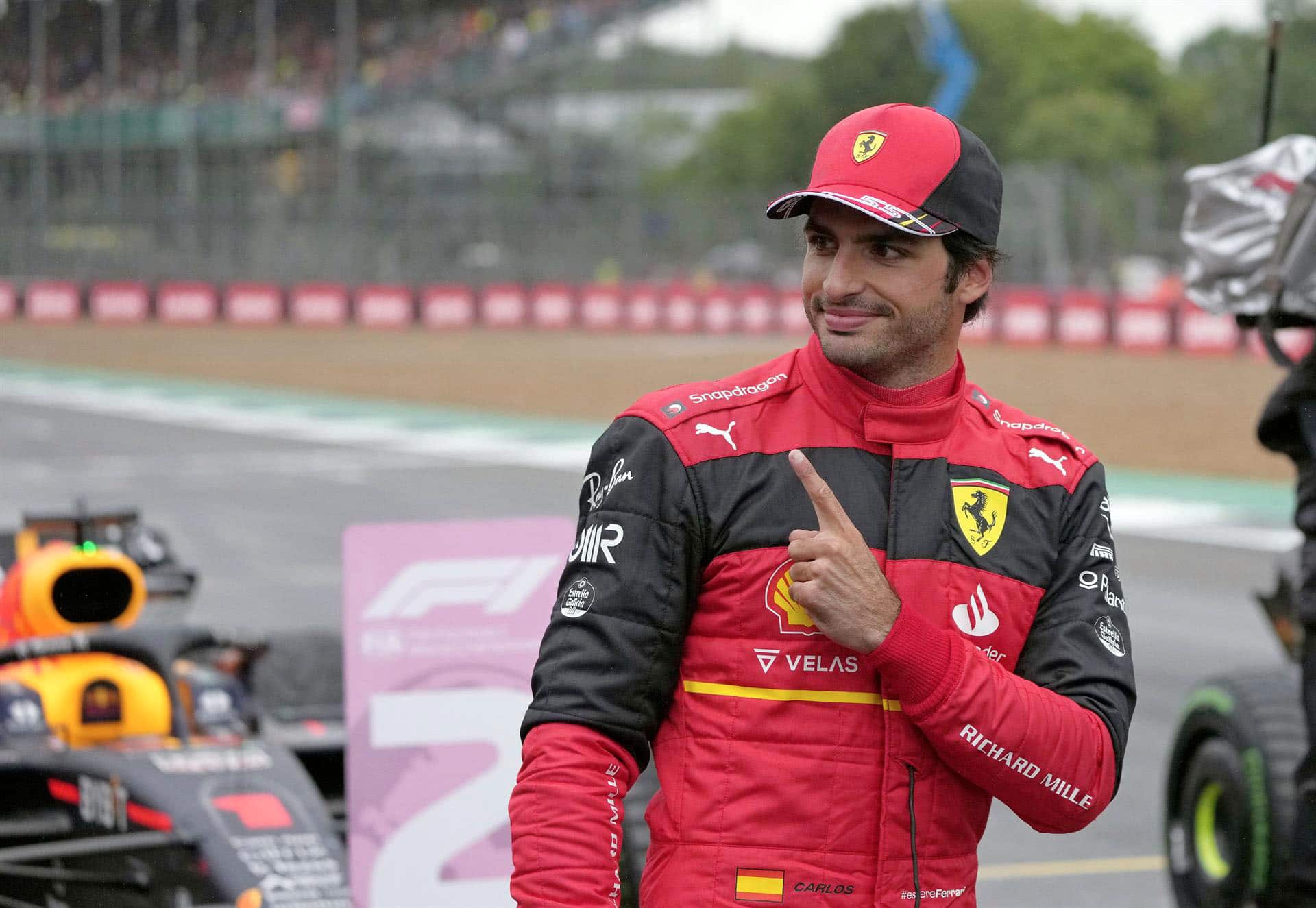 El piloto español de Ferrari, Carlos Sainz, conquistó la primera pole position de su carrera. Foto: Agencia EFE