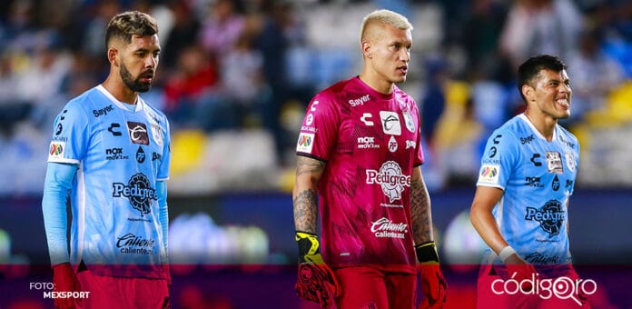 Los Gallos Blancos de Querétaro cayeron en el inicio del Torneo Apertura 2022. Foto: Mexsport