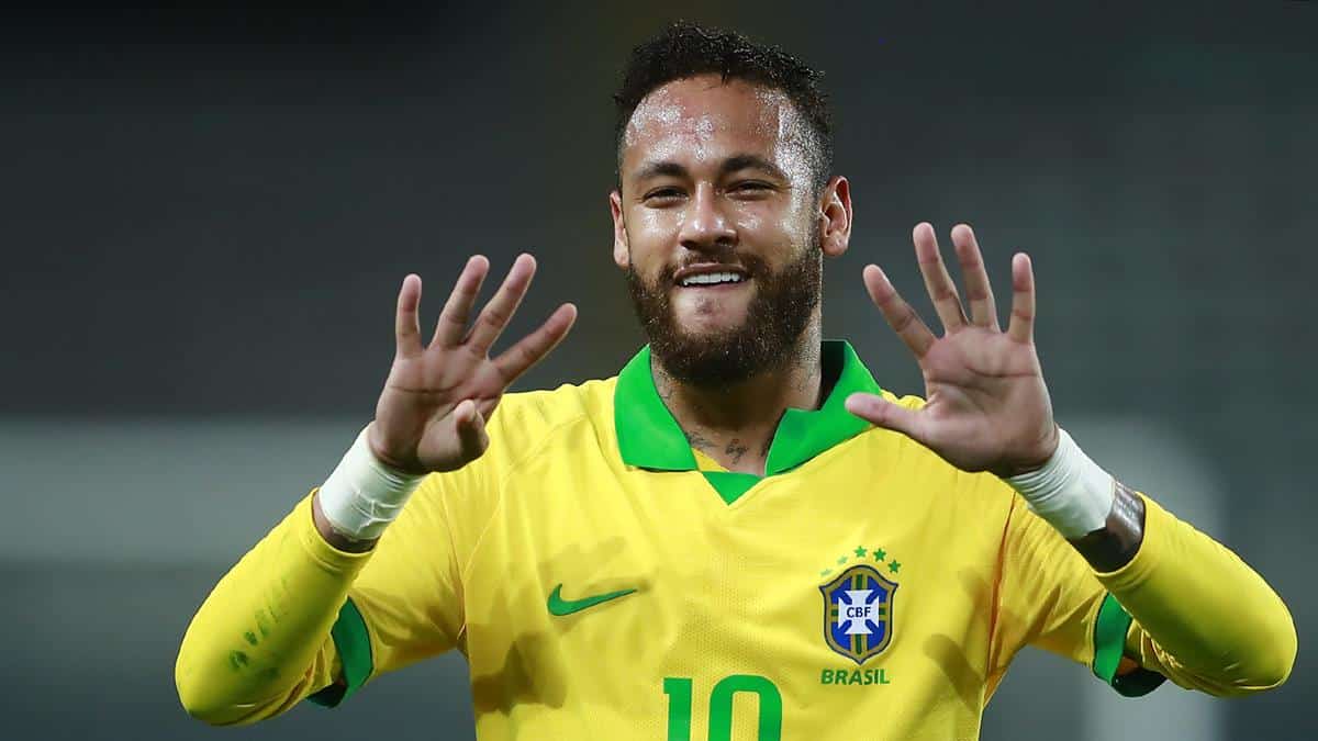 Neymar pide a brasileños votar por Bolsonaro