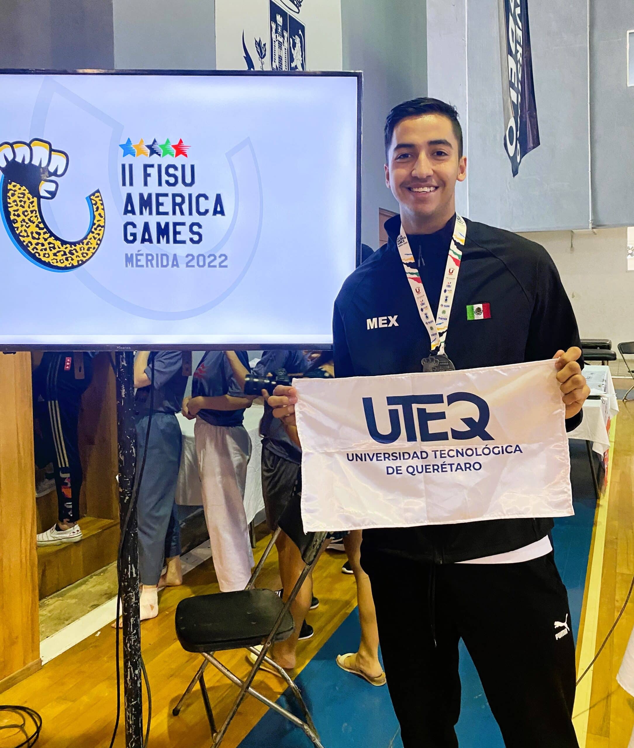 Salvador Gutiérrez Macedo, estudiante de la UTEQ, obtuvo el subcampeonato en la categoría de 87 kilógramos de Taekwondo