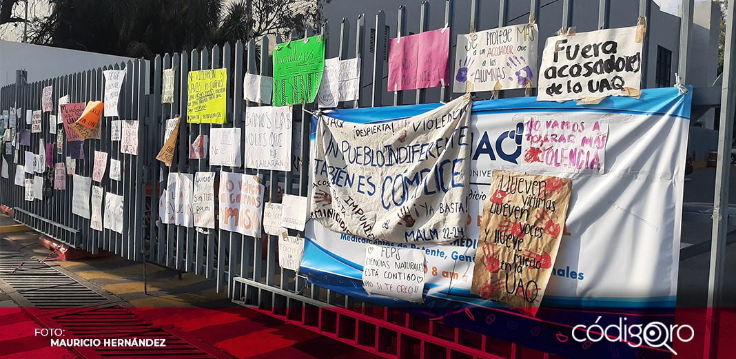 Estudiantes UAQ reiteran exigencia de renuncia de 4 funcionarios
