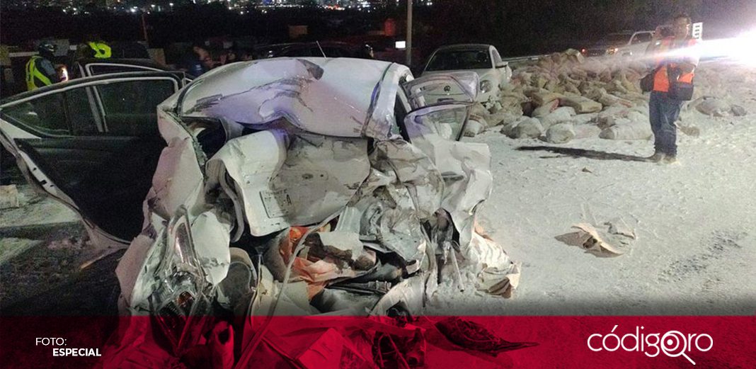 Accidente en carretera 57 deja 2 personas lesionadas