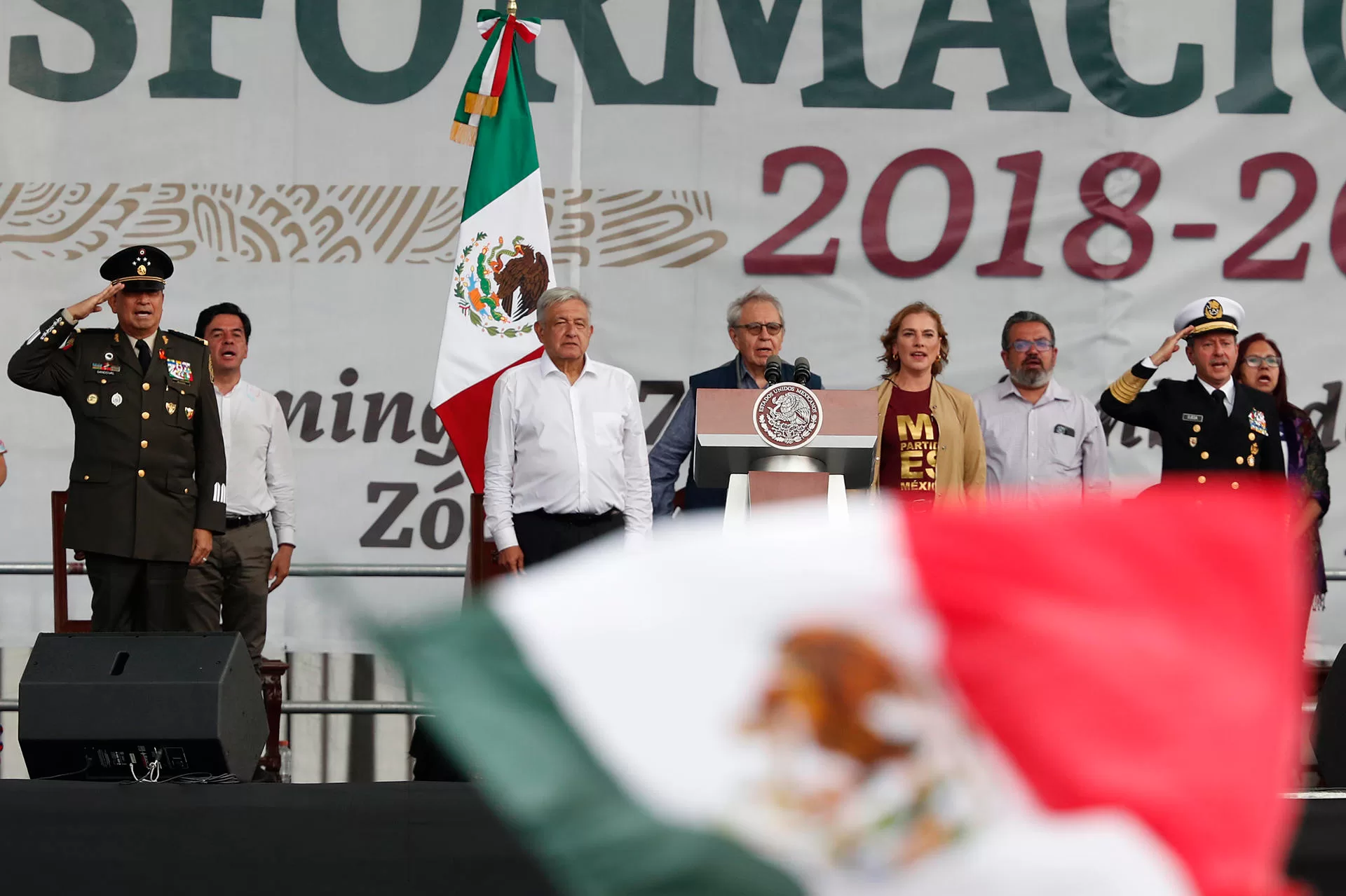 López Obrador encabezó la marcha desde el Ángel de la Independencia. Foto: Agencia EFE