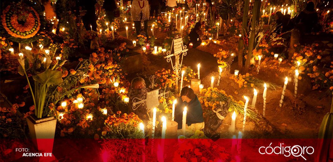 México celebra Día de Muertos con ofrendas monumentales
