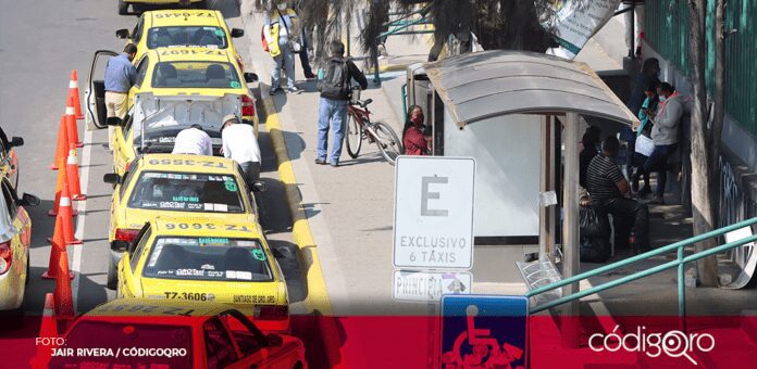 En Querétaro existen 2 mil concesiones de taxis no renovadas y siete mil concesiones más que se encuentran en revisión por el IQT, apuntó el diputado Enrique Correa Sada