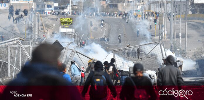 Suman 55 muertes en medio de las protestas contra el Gobierno de Perú. Foto: Agencia EFE