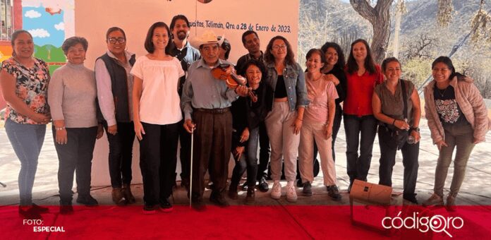 La Secretaría de Cultura del Estado de Querétaro rindió homenaje a Don Felipe, huapanguero del municipio de Tolimán. Foto: Especial