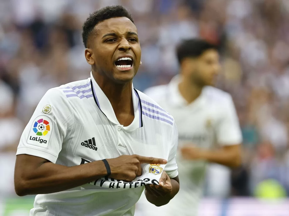 Rodrygo firmó un golazo para empatar el partido