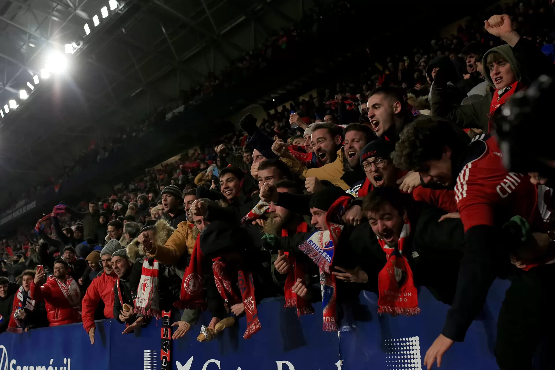 La afición abarrotó El Sadar para ver a su equipo disputar una semifinal de Copa del Rey después de 17 años