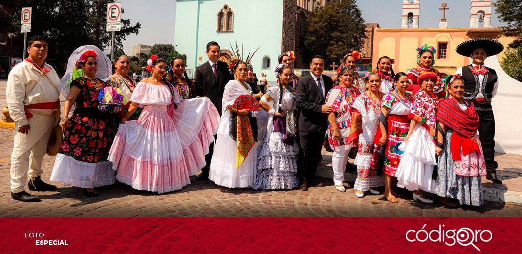 Develan placa conmemorativa por el 270 aniversario de la fundación de Santa Rosa Jáuregui