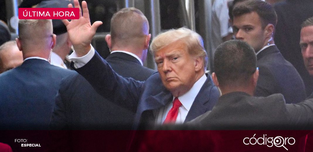 Donald Trump se entrega y queda bajo arresto