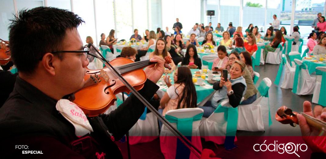 Diputados festejan a mamás del Congreso Local