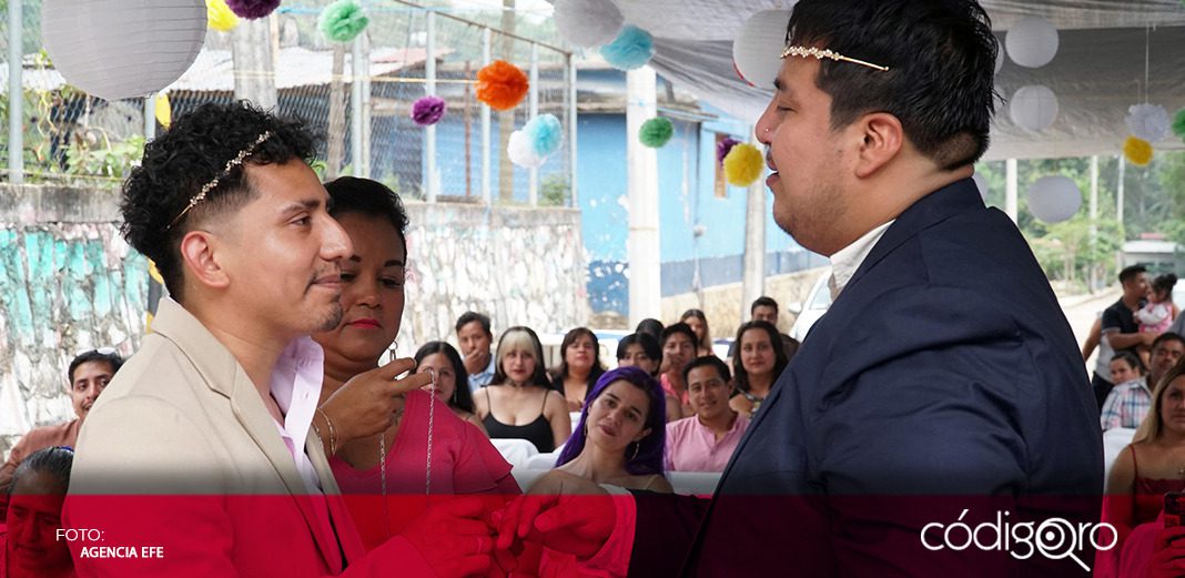 Celebran primera boda igualitaria en comunidad mixe de Oaxaca
