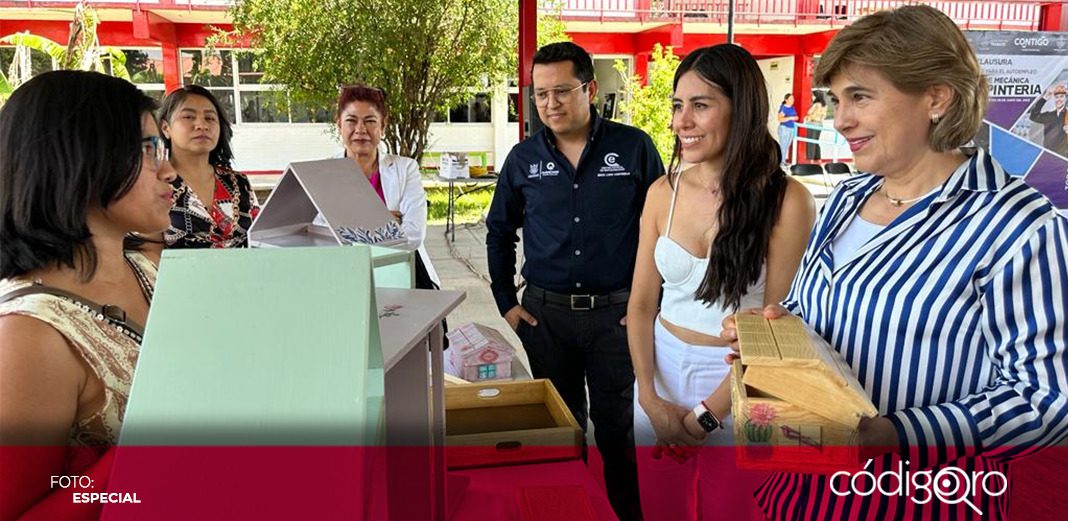 Entregan constancias de capacitación a mujeres de Tequisquiapan