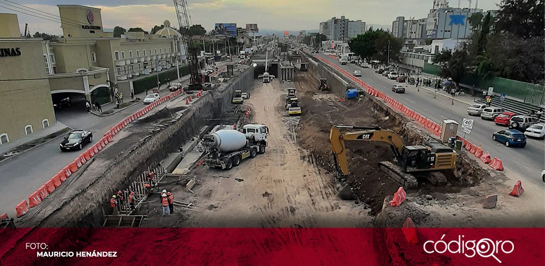 Por obras, alumnos tardan más de una hora en llegar a la UAQ