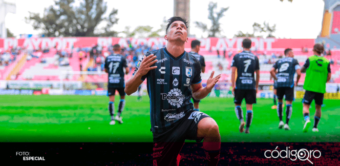 Ángel Sepúlveda anotó el gol de la victoria para Gallos Blancos frente a Necaxa. Foto: Especial