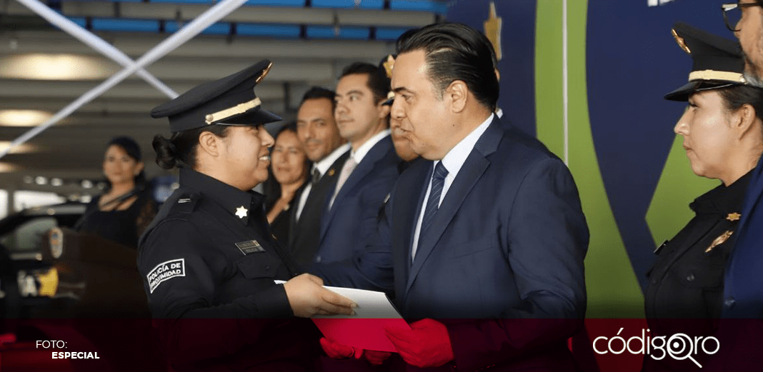 Entrega Nava reconocimientos y estímulos a elementos de la SSPMQ