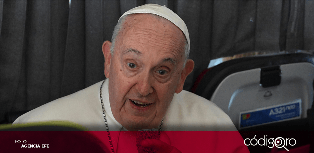 Iglesia "está abierta para todos, también los homosexuales": Francisco