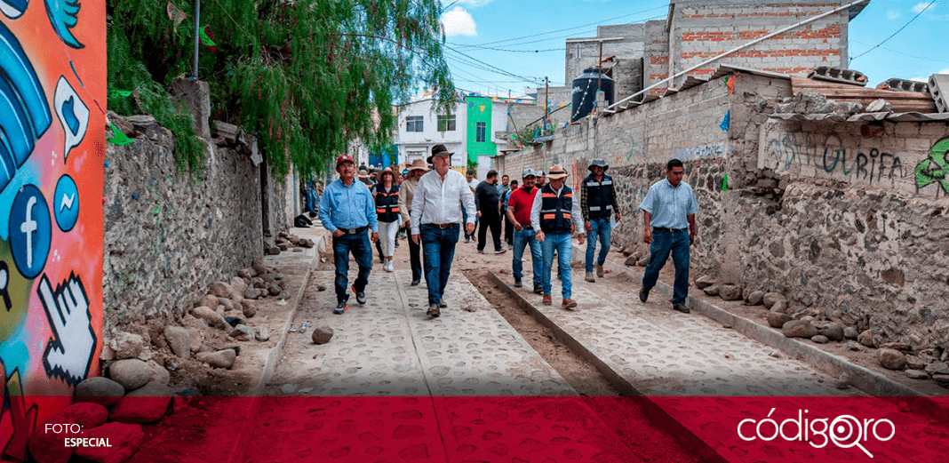 Enrique Vega supervisa avances de obras de rehabilitación en comunidades