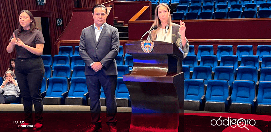 Egresarán de Universidad de las Mujeres con doble maestría