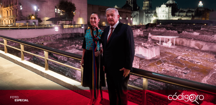 López Obrador entregó el bastón de mando a Claudia Sheinbaum. Foto: Especial