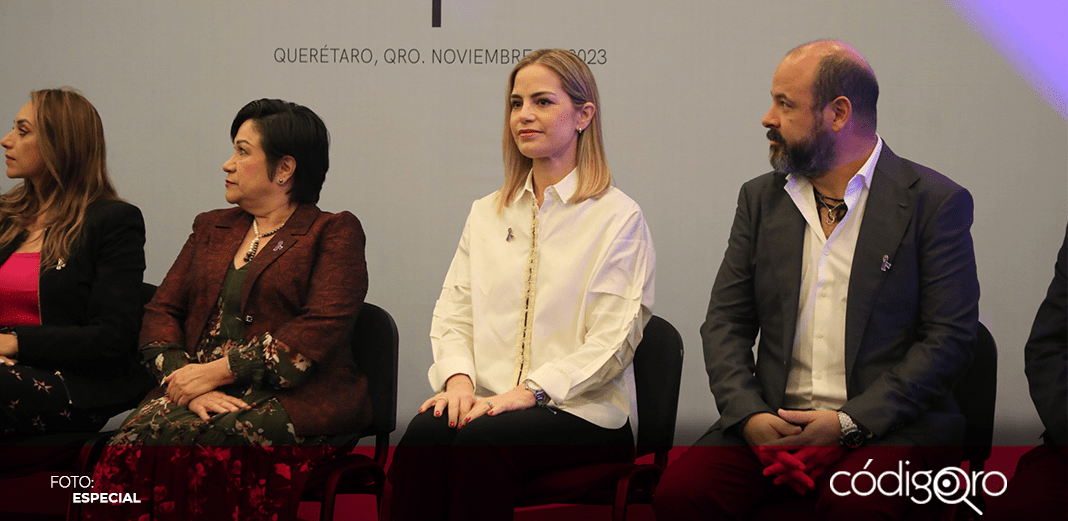 Car Herrera inaugura congreso de salud de infancia y adolescencia