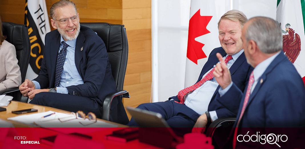 Titular de Sedesu se reúne con el embajador de Canadá en México