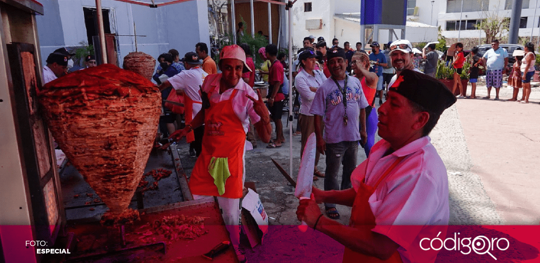 Taquería de CDMX lleva 3,000 tacos a damnificados en Acapulco