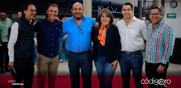 El precandidato del PAN a la presidencia municipal de Querétaro, Felifer Macías, se reunió con Red Incluyente. Foto: Especial