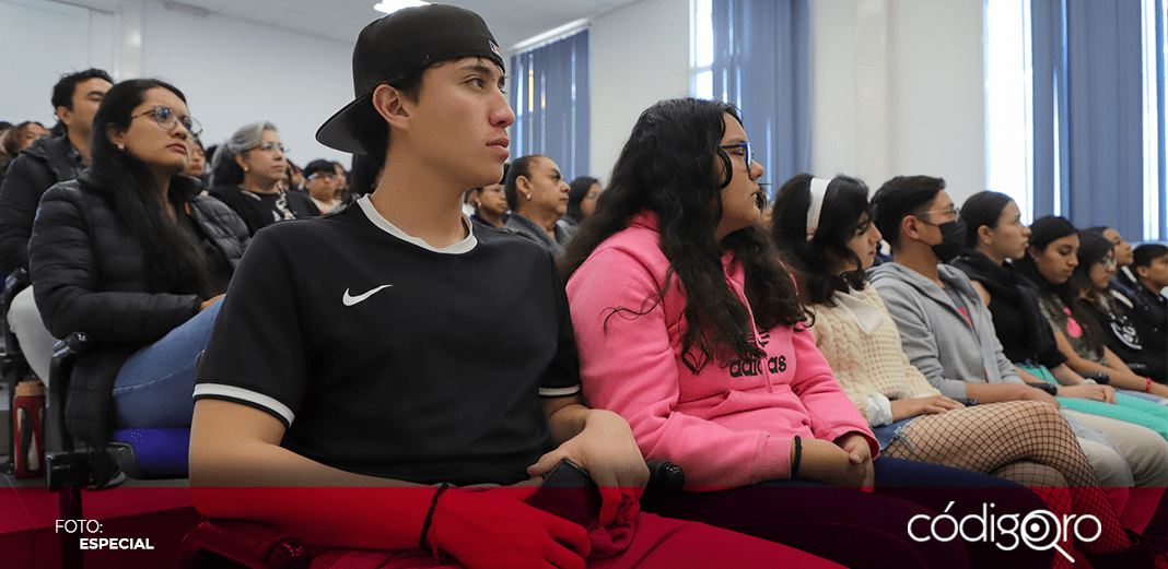 UAQ recibe a más de mil 400 nuevos estudiantes