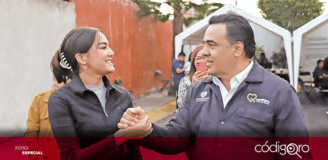 Encabeza Nava entrega de mejoras en condominio de La Loma